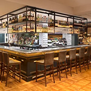 4* Szálloda The Address Connolly